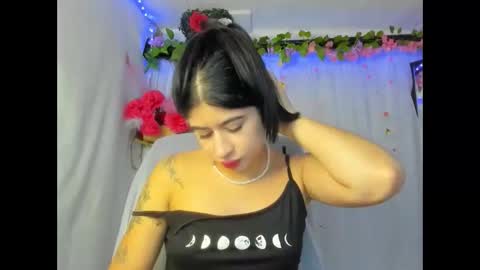 modelo independiente online show from April 2026 08:54:02 PM