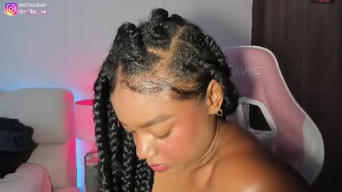 Snapshot of belkis_mills chatting on July 2026 03:03:01 PM Belkis online show from July 2026 03:03:01 PM