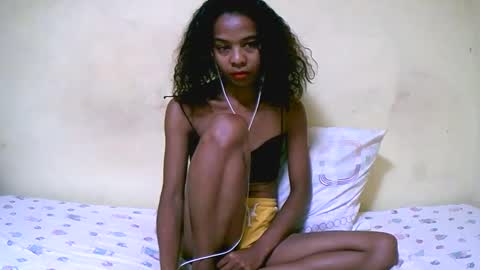 bella193999 online show from December 2024 07:28:01 AM