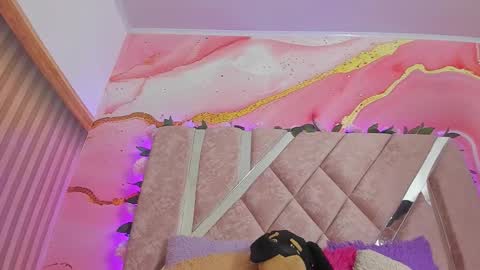 Melanie  online show from February 2026 10:34:02 AM