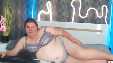 bella_blvack online show from May 2026 05:54:02 PM