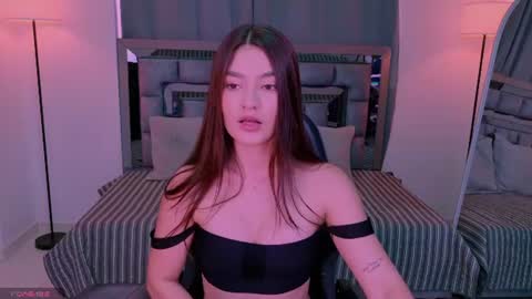 Snapshot of bella_clark2 chatting on July 2026 12:53:01 PM Bella online show from July 2026 12:53:01 PM