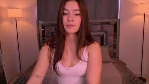 Snapshot of bella_clark2 chatting on July 2026 03:21:02 PM Bella online show from July 2026 03:21:02 PM