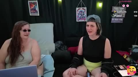 Bella James online show from November 2025 04:40:02 PM