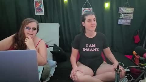 Bella James online show from November 2025 05:46:02 PM