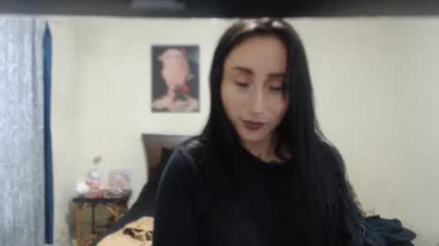 bella_luna34 online show from April 2026 04:30:02 PM