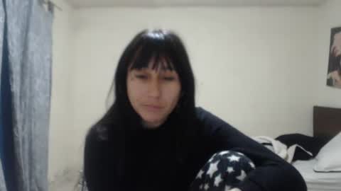 Snapshot of bella_luna34 chatting on April 2026 10:43:02 AM bella_luna34 online show from April 2026 10:43:02 AM