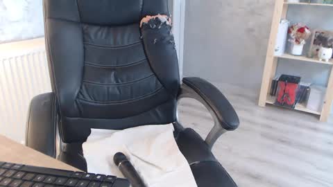      online show from March 2025 10:57:01 AM