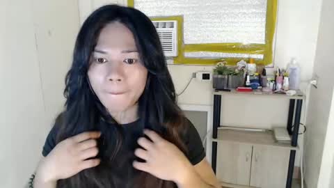 Snapshot of bella_ngo chatting on June 2026 10:19:01 AM bella_ngo online show from June 2026 10:19:01 AM