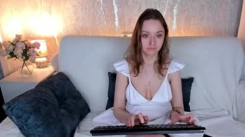 Linda Bella online show from April 2026 04:46:01 AM