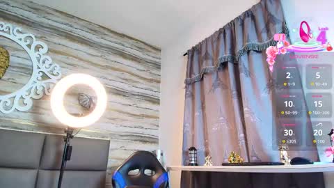     online show from September 2025 03:01:02 PM