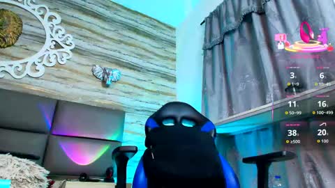     online show from October 2025 04:59:01 PM