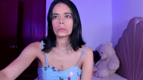 Snapshot of bella_sun_ chatting on January 2025 02:26:01 AM Valeria Model Independent online show from January 2025 02:26:01 AM