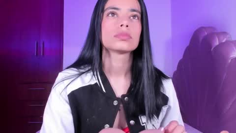 Snapshot of bella_sun_ chatting on September 2025 05:28:02 AM Valeria Model Independent online show from September 2025 05:28:02 AM