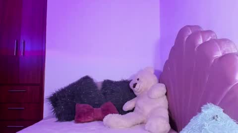 Snapshot of bella_sun_ chatting on September 2025 05:43:02 AM Valeria Model Independent online show from September 2025 05:43:02 AM