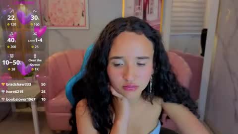 Snapshot of bella_vibes_s chatting on July 2026 07:23:02 AM Bella online show from July 2026 07:23:02 AM