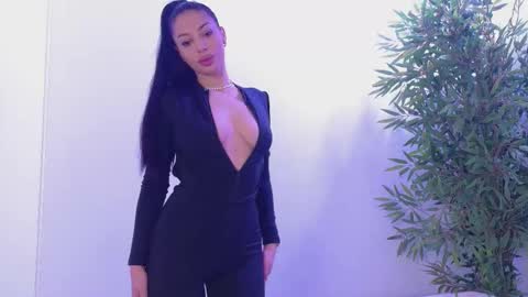 Snapshot of bella_vixen_ chatting on March 2026 08:59:02 PM Bella online show from March 2026 08:59:02 PM