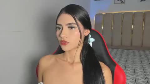 bellaastorm online show from August 2026 11:28:02 PM