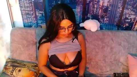 Bella Baker online show from April 2026 06:58:01 PM