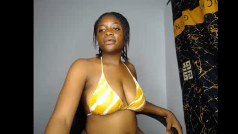 Snapshot of bellababy7 chatting on June 2026 03:25:01 AM bella online show from June 2026 03:25:01 AM