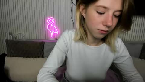 bellacams27 online show from October 2025 06:20:01 PM