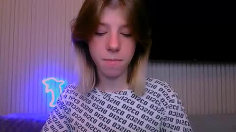 bellacams27 online show from October 2025 06:09:01 PM