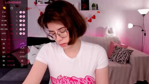 hello guys im Bella online show from November 2025 02:25:02 AM