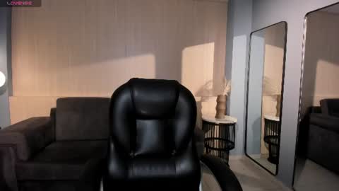 Snapshot of bellacarteer_ chatting on June 2026 07:24:01 PM Bella C online show from June 2026 07:24:01 PM