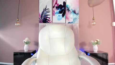 Bella Clair online show from March 2025 03:23:02 PM