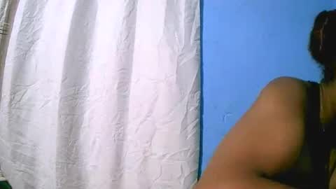 bellaena online show from November 2025 02:43:01 AM