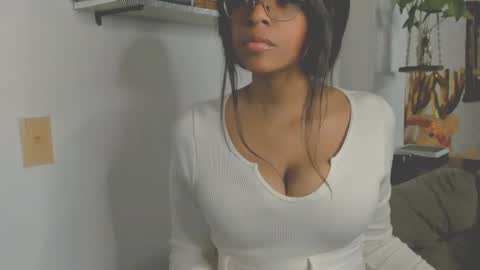 Snapshot of bellahproudly chatting on June 2026 03:00:02 AM Bellah online show from June 2026 03:00:02 AM