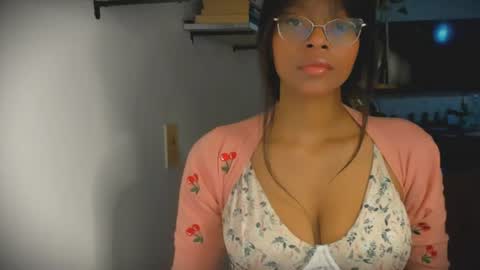 Snapshot of bellahproudly chatting on June 2026 04:04:02 AM Bellah online show from June 2026 04:04:02 AM