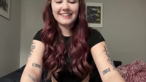 bellajadeee online show from December 2024 12:54:01 AM