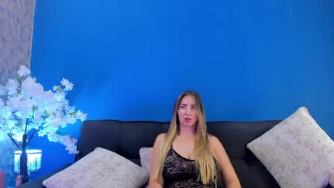 Bella Marie online show from June 2026 10:19:02 AM