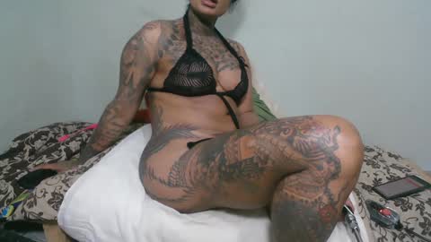 BELLAMORENA06 online show from December 2024 03:26:02 AM