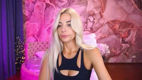 Snapshot of bellarayyy chatting on September 2025 07:49:02 PM Bella online show from September 2025 07:49:02 PM