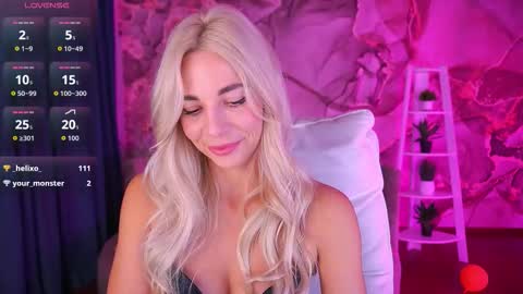 Bella online show from November 2025 09:19:02 PM