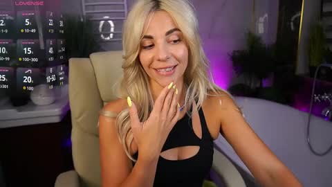 Snapshot of bellarayyy chatting on May 2026 09:24:02 PM Bella online show from May 2026 09:24:02 PM
