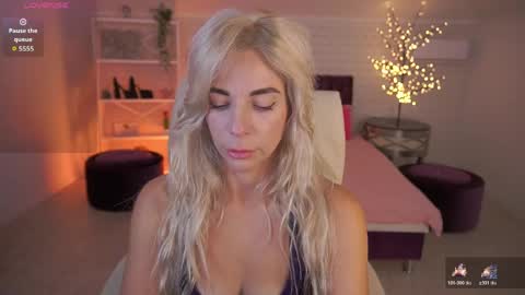Snapshot of bellarayyy chatting on May 2026 06:42:01 AM Bella online show from May 2026 06:42:01 AM