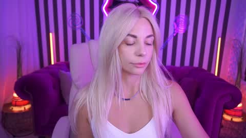 Snapshot of bellarayyy chatting on May 2026 12:56:01 PM Bella online show from May 2026 12:56:01 PM