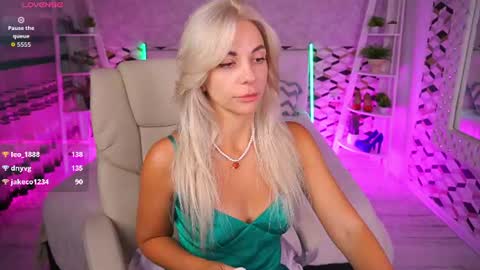 Snapshot of bellarayyy chatting on June 2026 03:47:02 AM Bella online show from June 2026 03:47:02 AM
