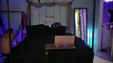 Bellaskeykeeper online show from May 2026 05:49:01 AM