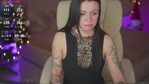 Snapshot of bellaspark_ chatting on December 2025 03:09:02 PM BELLA online show from December 2025 03:09:02 PM