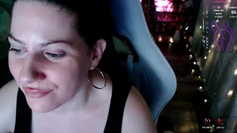 Snapshot of bellastar84 chatting on April 2026 07:11:01 AM Starr40 online show from April 2026 07:11:01 AM