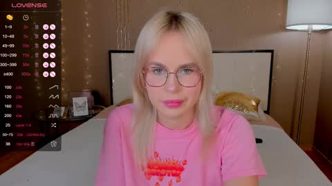 Bella online show from February 2025 12:49:02 AM