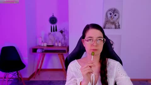 Bella. Ntmu online show from February 2025 11:30:01 PM