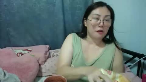 Snapshot of bellbabe chatting on February 2026 06:40:02 AM Bella online show from February 2026 06:40:02 AM