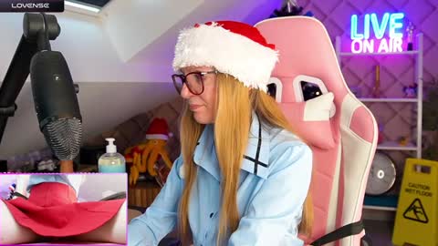 Snapshot of belle_alice chatting on December 2024 10:53:02 AM Alice online show from December 2024 10:53:02 AM