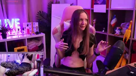 Snapshot of belle_alice chatting on February 2026 07:24:02 AM Alice online show from February 2026 07:24:02 AM