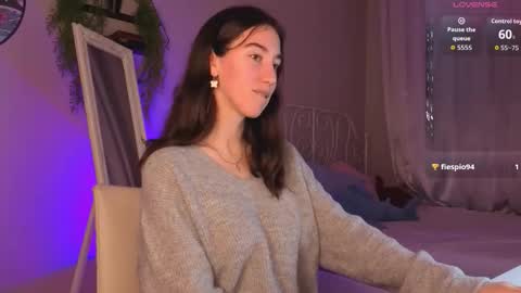 Bella online show from September 2025 04:08:02 PM